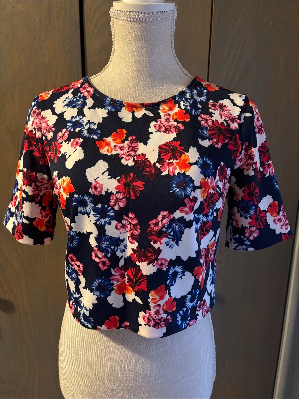 Express Floral Knit Crop Top Short Sleeve Scuba Navy Red Pink Zip Blouse Shirt